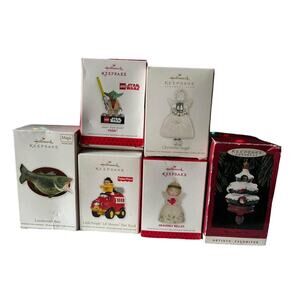 ☆ Lot of 6 Christmas Hallmark Ornaments (3D-4E-AA)